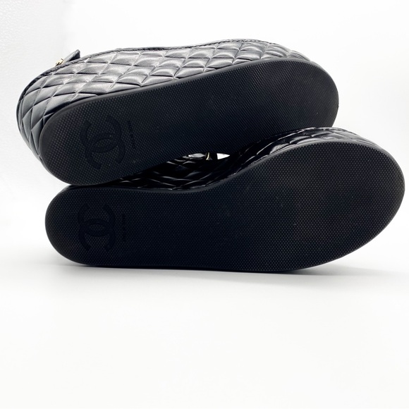 CHANEL Leather Wedge Strap Sandals - Picture 14 of 16